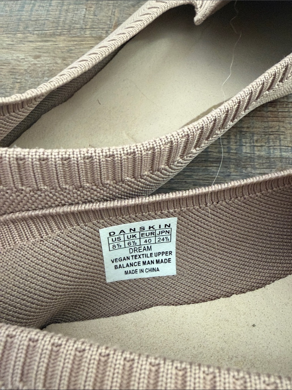 Women’s Danskin Flats - Picture 4 of 7